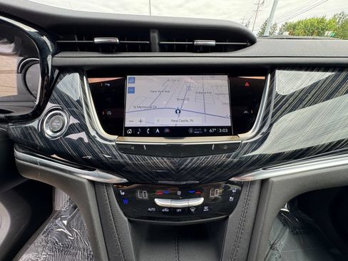 Used 2024 Cadillac XT6 Premium Luxury w/ LPO, Floor Liner Package AWD/4WD image 27