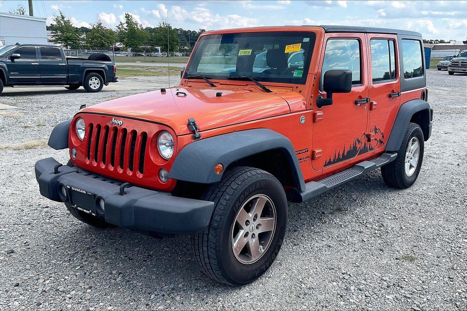 Used 2015 Jeep Wrangler Unlimited Sport AWD/4WD image 2