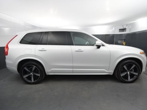 Used 2019 Volvo XC90 T6 R-Design w/ Protection Package image 6