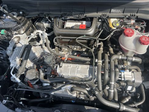 Certified 2024 Mercedes-Benz EQB 300 4MATIC image 36