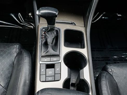 Used 2017 Kia Optima EX image 15