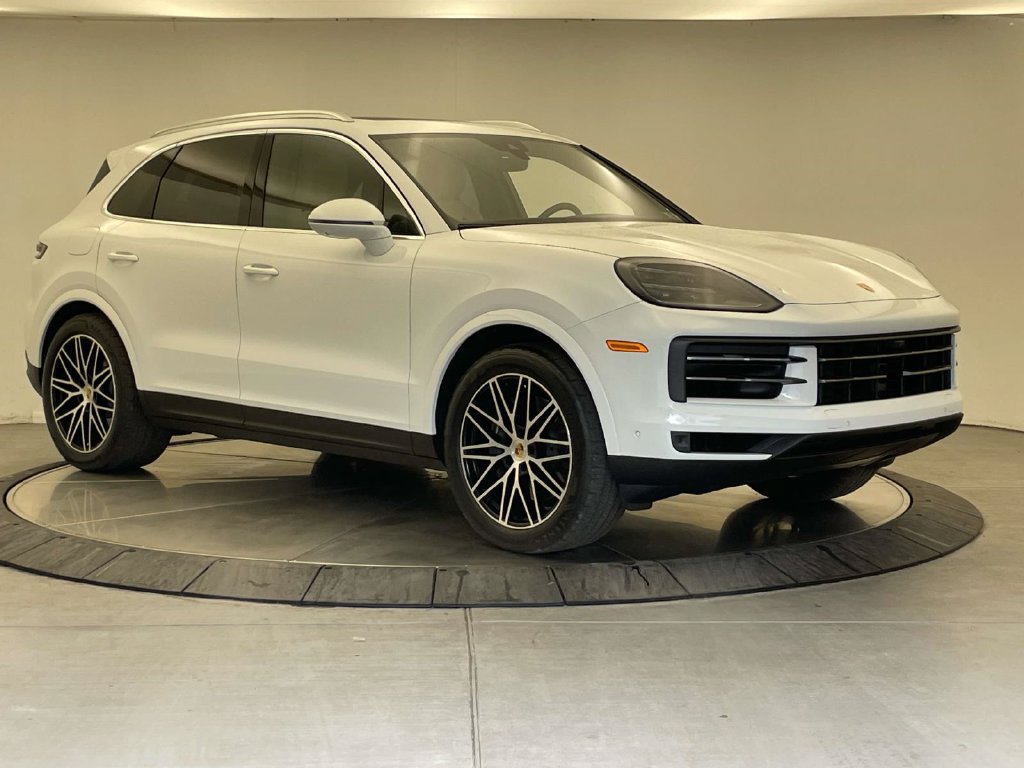 Certified 2024 Porsche Cayenne AWD/4WD image 9
