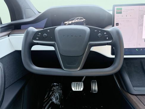 Used 2023 Tesla Model X image 51