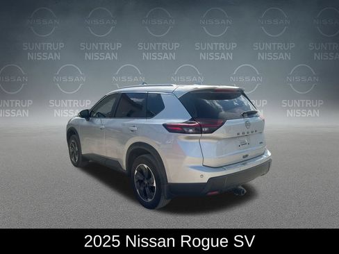 Used 2025 Nissan Rogue SV w/ SV Premium Package AWD/4WD image 3