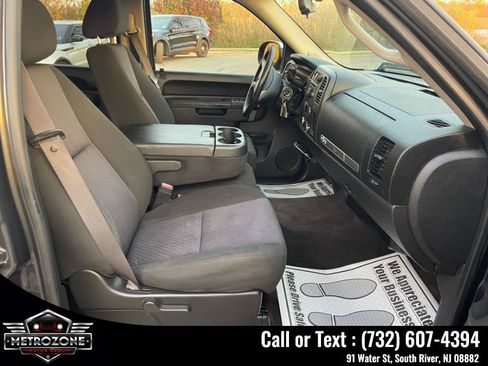 Used 2011 Chevrolet Silverado 1500 LT w/ Texas Edition RWD image 14