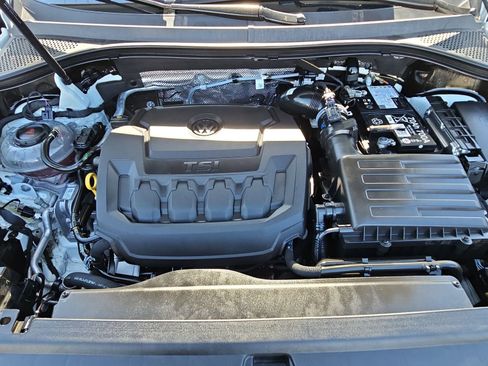 Used 2024 Volkswagen Tiguan S image 31