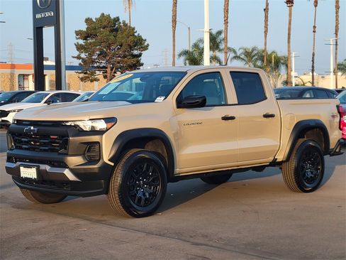 Used 2023 Chevrolet Colorado Trail Boss w/ Technology Package image 25