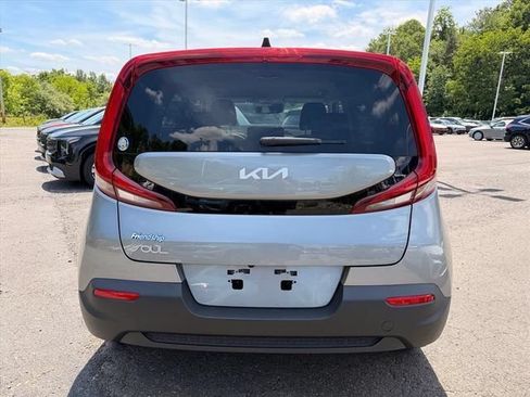Used 2022 Kia Soul LX w/ Technology Package FWD image 13