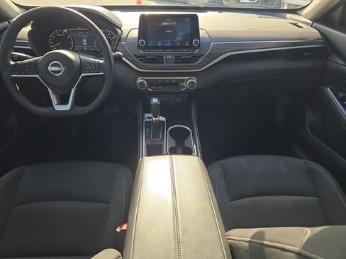 Certified 2023 Nissan Altima 2.5 SV FWD image 12