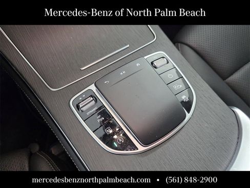 Used 2021 Mercedes-Benz GLC 300 image 23