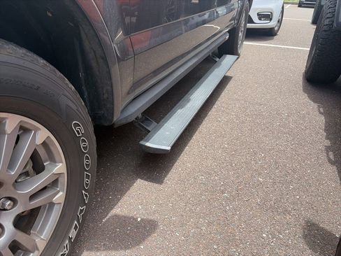 Used 2018 Ford F150 Lariat AWD/4WD image 4