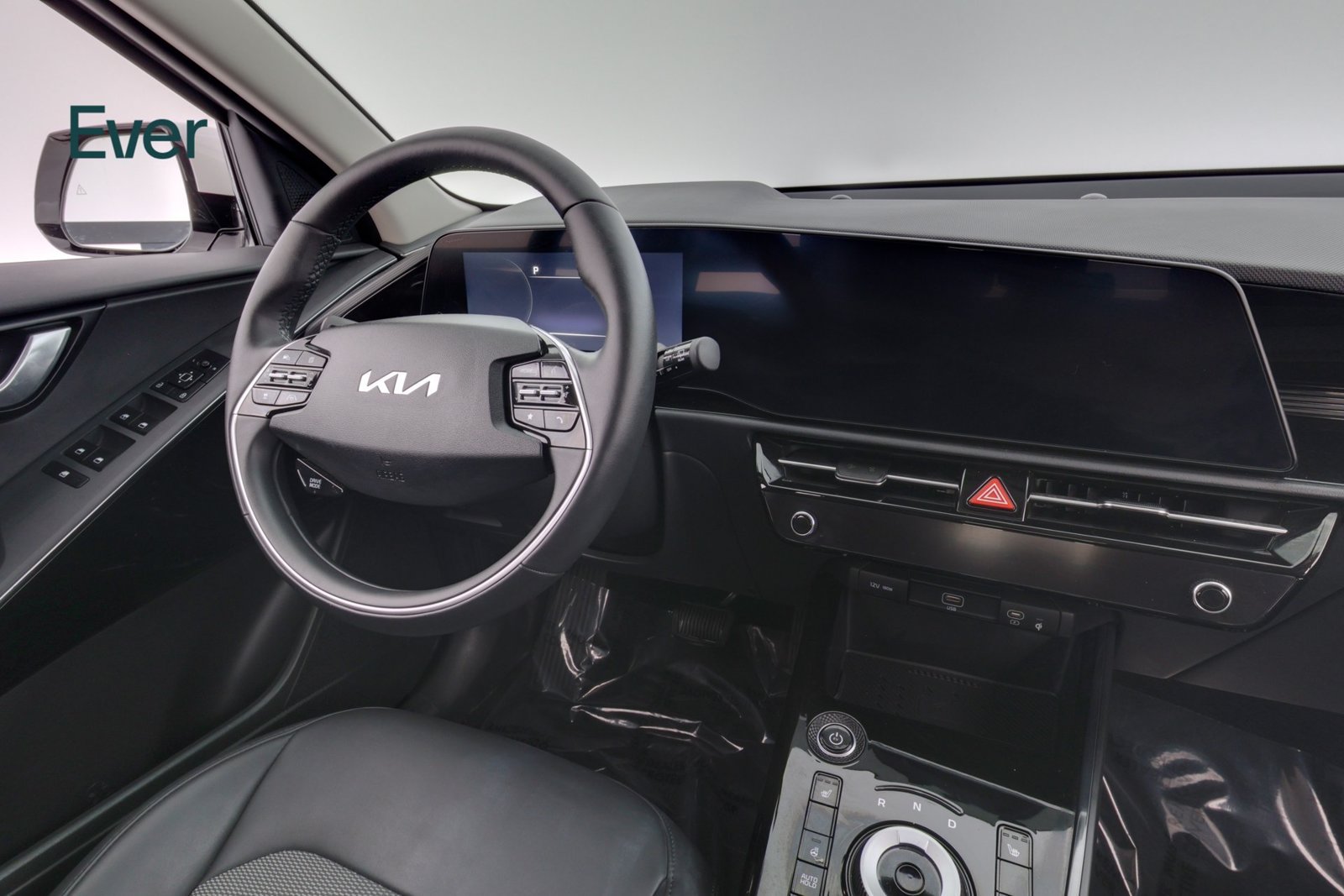 Used 2024 Kia Niro Wind w/ Wind Preserve Package FWD image 25