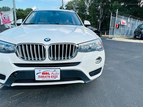 Used 2017 BMW X3 sDrive28i image 10