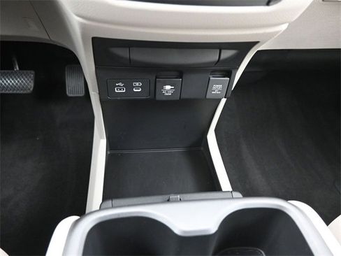 Used 2026 Honda Odyssey Touring image 32