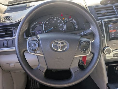 Used 2012 Toyota Camry LE image 12