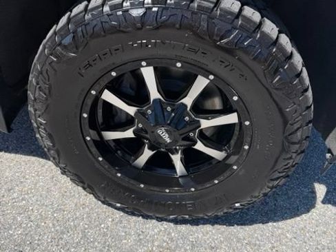 Used 2022 Chevrolet Silverado 1500 RST w/ Safety Package AWD/4WD image 7