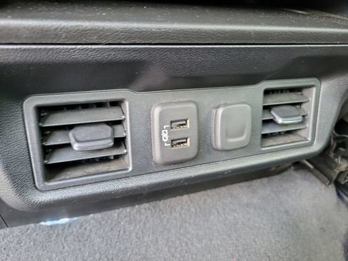 Certified 2022 Chevrolet Silverado 1500 LT AWD/4WD image 15