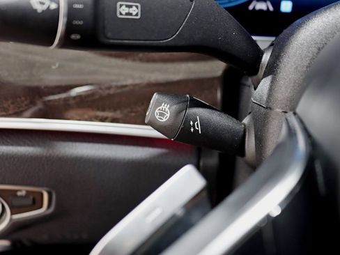 Used 2023 Mercedes-Benz E 350 4MATIC Sedan image 15