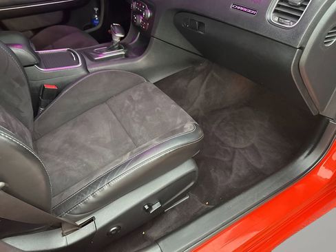 Used 2017 Dodge Charger R/T Scat Pack w/ Beats Audio Group image 16