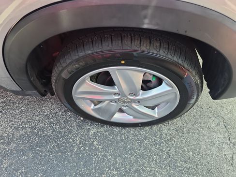 Used 2019 Honda HR-V EX image 8