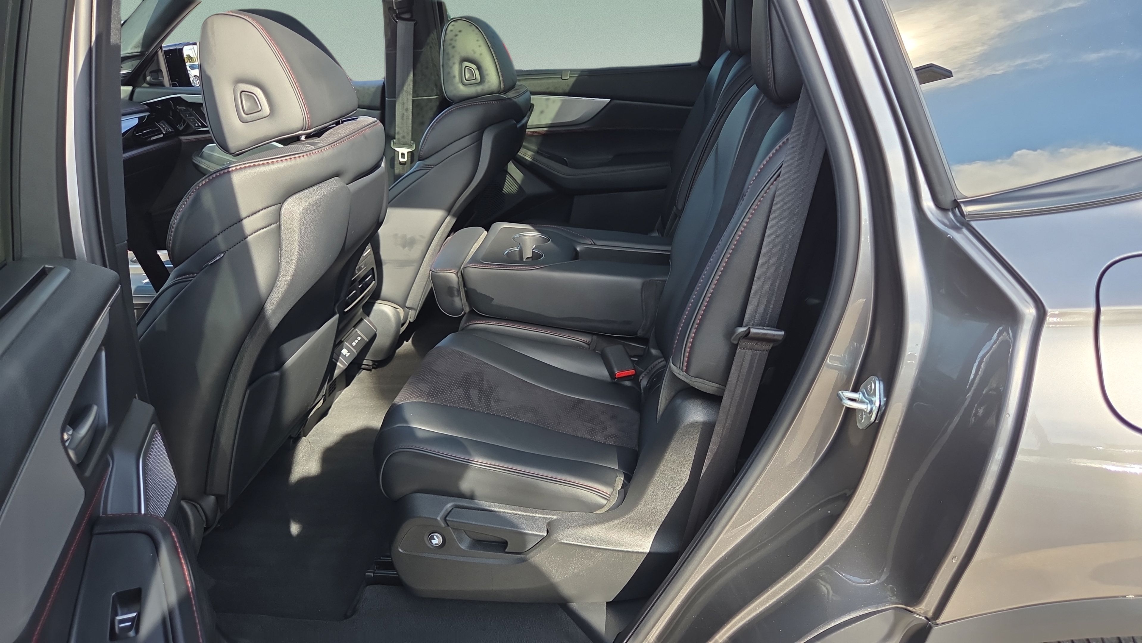 Certified 2025 Acura MDX A-Spec AWD/4WD image 11