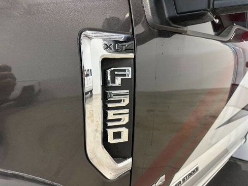 Used 2020 Ford F550 4x4 Regular Cab Super Duty w/ XLT Value Package image 3