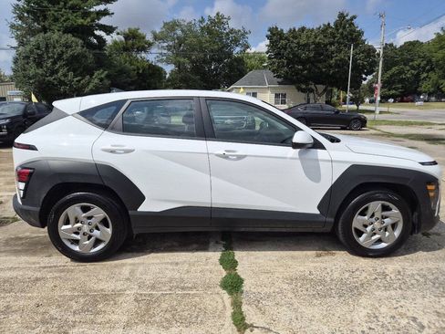 Used 2025 Hyundai Kona SE FWD image 5