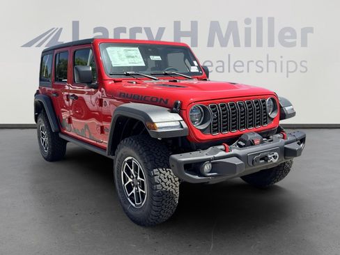 New 2025 Jeep Wrangler Unlimited Rubicon w/ Steel Bumper Group image 2