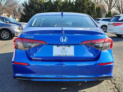 Certified 2022 Honda Civic EX image 5