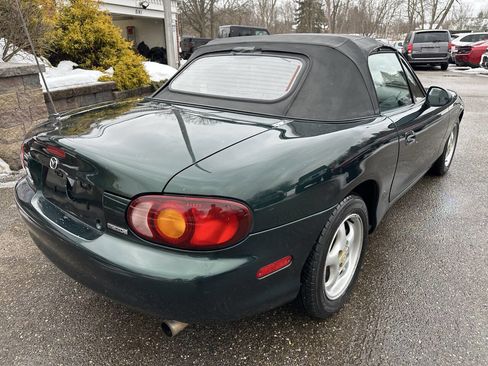 Used 2000 MAZDA MX-5 Miata RWD image 6