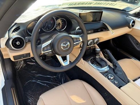 New 2026 MAZDA MX-5 Miata RF Grand Touring RWD image 12