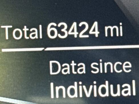 Used 2021 BMW X7 xDrive40i w/ M Sport Package image 25