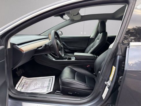 Used 2020 Tesla Model 3 Long Range image 9