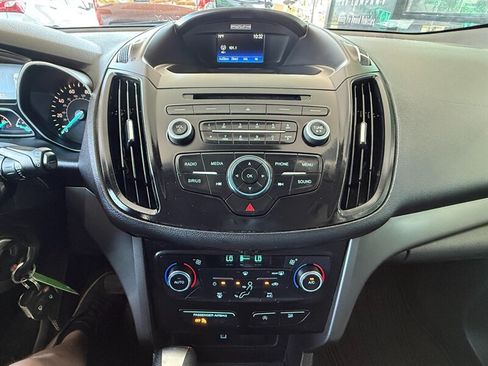 Used 2017 Ford Escape SE FWD image 30