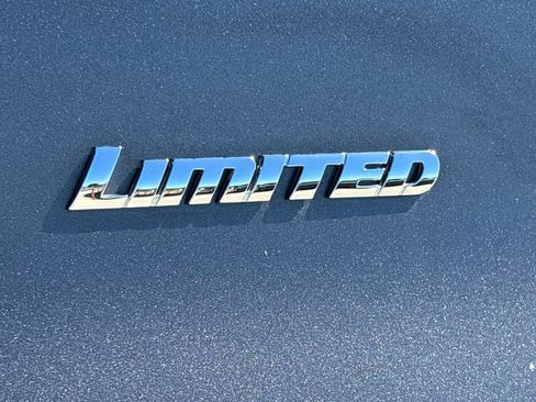 Used 2022 Toyota 4Runner Limited image 5