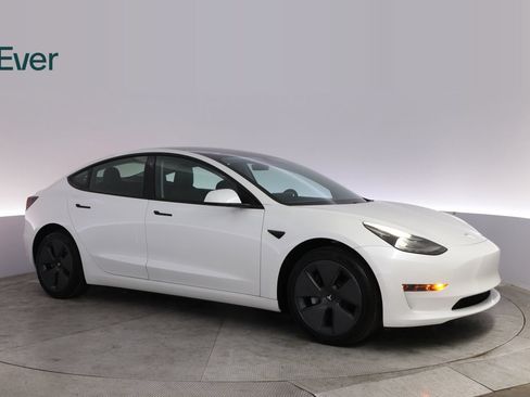 Used 2021 Tesla Model 3 Standard Range Plus RWD image 14