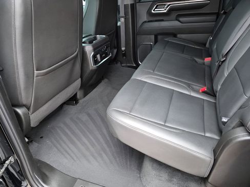 Used 2024 Chevrolet Silverado 2500 LTZ w/ LTZ Plus Package image 20