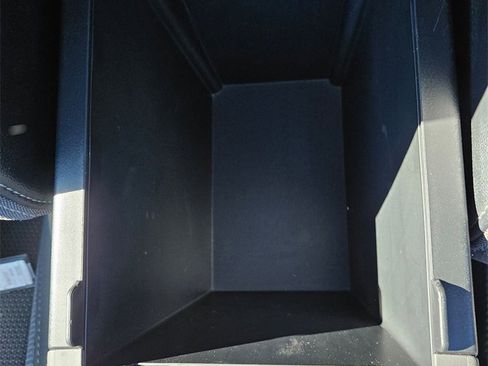 Used 2024 Subaru Crosstrek 2.0i Premium image 28