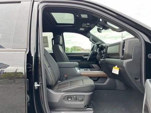 New 2026 Chevrolet Silverado 2500 High Country w/ High Country Premium Package AWD/4WD image 16