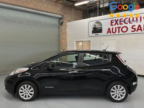 Used 2015 Nissan Leaf S w/ Charge Package FWD image 8