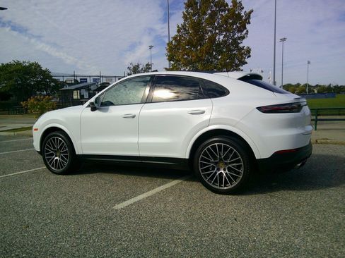 Used 2020 Porsche Cayenne image 82