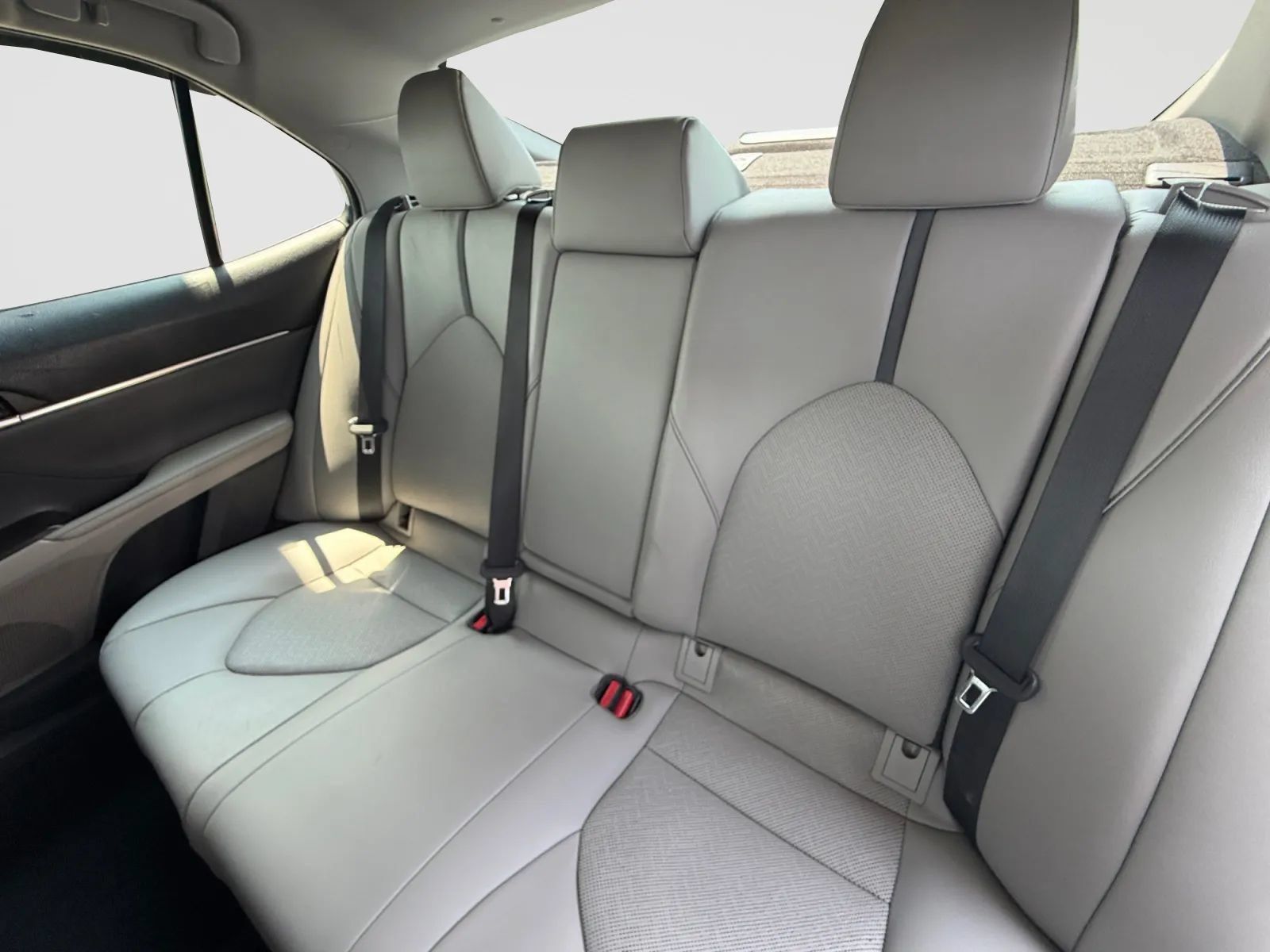 Used 2021 Toyota Camry XLE AWD/4WD image 15