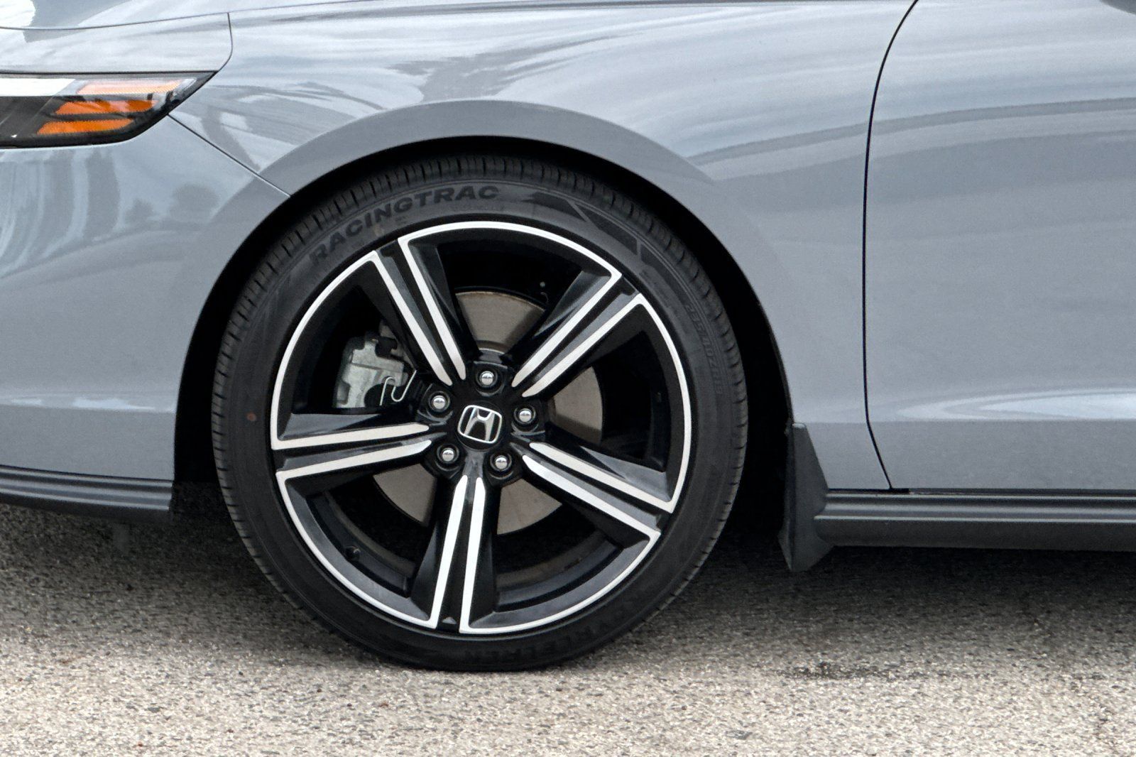 Used 2024 Honda Accord Sport image 25