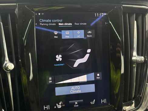 Used 2018 Volvo S90 T6 Inscription image 38