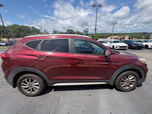 Used 2018 Hyundai Tucson SEL Plus FWD image 4