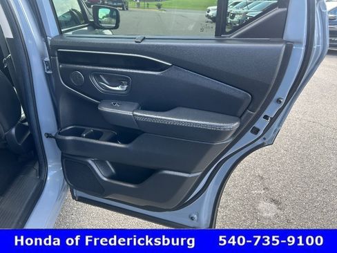 Used 2024 Honda Pilot Touring image 14