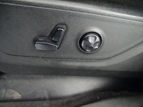 Used 2019 RAM 1500 Big Horn AWD/4WD image 3