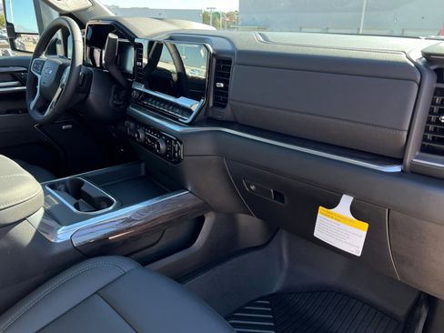 New 2026 Chevrolet Silverado 3500 LTZ image 24