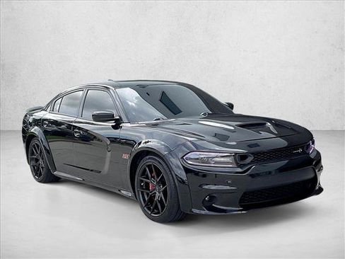 Used 2019 Dodge Charger Scat Pack w/ Dynamics Package RWD image 10