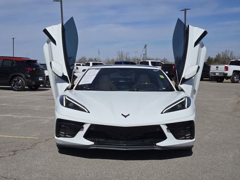 Used 2022 Chevrolet Corvette Stingray Preferred Cpe w/ Chrome Exterior Badge Package image 2